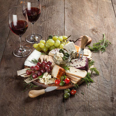 GORGEOUS CHEESE SERVING UTENSILS - Give your charcuterie plate a makeover with these elegant cheese knives. Perfect for entertaining or hosting happy hour, this stainless steel cheese board set is a stunning way to serve up snacks.