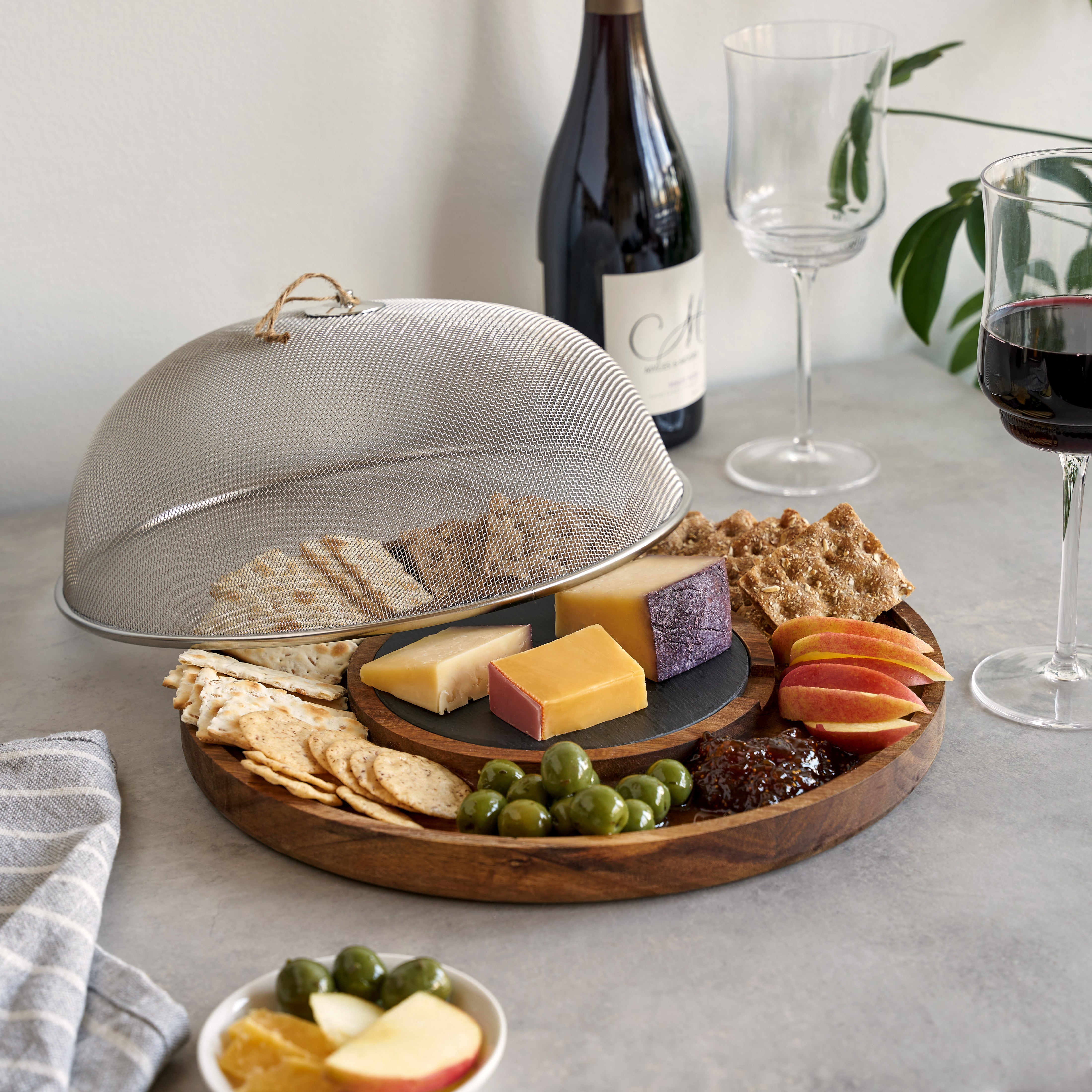 Modern Manor Slate & Acacia Cheese Board with Dome - Thumbnail 3