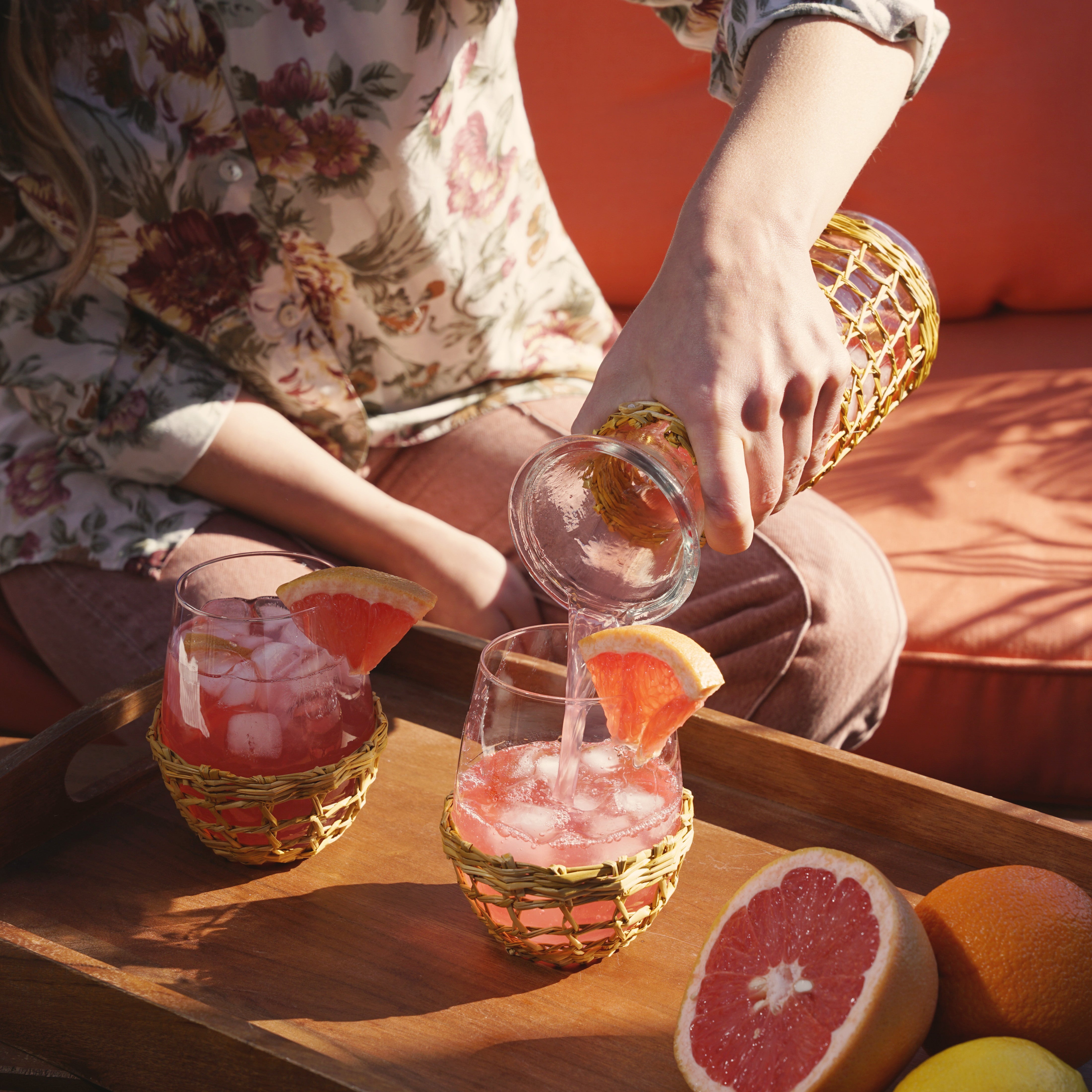 Island Carafe & Stemless Wine Glass Set - Thumbnail 2