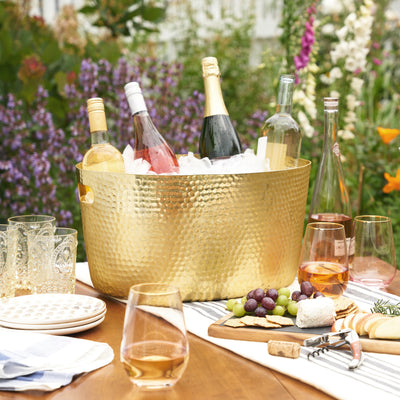 ENTERTAIN IN STYLE WITH THIS STUNNING ICE BUCKET - This gold metal drink tub fits in great with vintage-styled kitchens and events, or modern farmhouse decor. Create a welcoming household for family and friends with this practical, nostalgic drink bucket.
