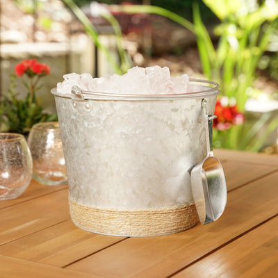 ENTERTAIN IN STYLE WITH THIS METAL ICE BUCKET - This galvanized metal ice bucket fits in great with vintage-styled kitchens and events, or modern farmhouse chic decor. Create a welcoming bar for family and friends with a nostalgic drink bucket.