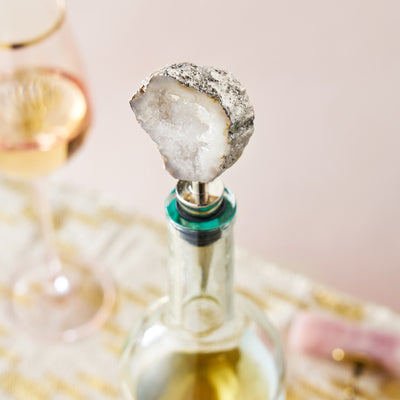 WINE BOTTLE STOPPER WITH REAL SPARKLING GEODE - This silver-plated white geode topper makes for an eye-catching, decorative bottle stopper. It’s a perfect fit in any bartender kit or bar set for anyone who loves crystals and natural decor.